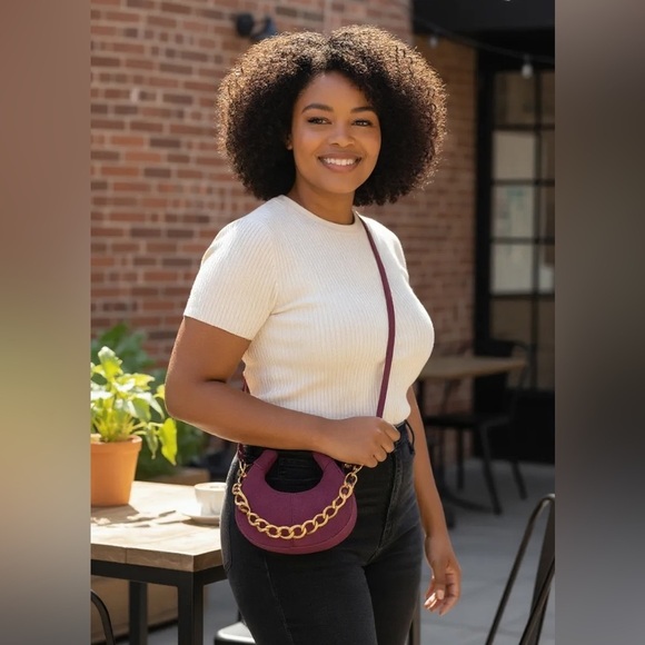 Burgundy Mini Bag with Chunky Chain - Picture 3 of 6